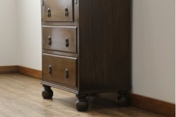 イギリスアンティーク　Lloyd's Antiques(ロイズ・アンティークス)取り扱い　趣のある佇まいが魅力的なオーク材の幅狭ライティングビューロー(ワークデスク、簿記机、在宅用、在宅ワーク用、英国)(R-074023)