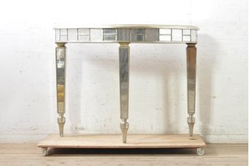 中古　美品　アメリカ最高級ブランド　センチュリー(CENTURY)　煌びやかなデザインで空間を華やかに彩るコンソールテーブル(サイドテーブル、花台、飾り台)(R-074024)