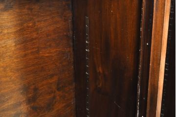 イギリスアンティーク　Lloyd's Antiques(ロイズ・アンティークス)取り扱い　名門　WARING&GILLOW(ワーリングアンドギロー)社製　マホガニー材　クラシカルな雰囲気溢れるサイドボード(キャビネット、飾り棚、収納棚、戸棚、英国)(R-074025)