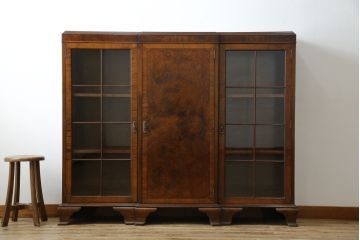 イギリスアンティーク　Lloyd's Antiques(ロイズ・アンティークス)取り扱い　名門　WARING&GILLOW(ワーリングアンドギロー)社製　マホガニー材　クラシカルな雰囲気溢れるサイドボード(キャビネット、飾り棚、収納棚、戸棚、英国)(R-074025)