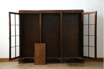 イギリスアンティーク　Lloyd's Antiques(ロイズ・アンティークス)取り扱い　名門　WARING&GILLOW(ワーリングアンドギロー)社製　マホガニー材　クラシカルな雰囲気溢れるサイドボード(キャビネット、飾り棚、収納棚、戸棚、英国)(R-074025)