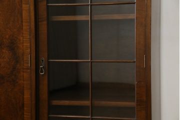 イギリスアンティーク　Lloyd's Antiques(ロイズ・アンティークス)取り扱い　名門　WARING&GILLOW(ワーリングアンドギロー)社製　マホガニー材　クラシカルな雰囲気溢れるサイドボード(キャビネット、飾り棚、収納棚、戸棚、英国)(R-074025)