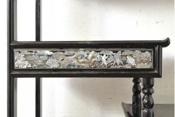 アジアンビンテージ　韓国製　螺鈿(ラデン)　華やかな意匠が存在感溢れる飾り棚(収納棚、戸棚、キャビネット、ヴィンテージ)(R-074026)
