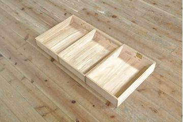 和製ビンテージ　国産　職人手造り品　鹿モチーフの細やかな装飾金具が上品な総桐箪笥(並厚、桐たんす、和タンス、着物箪笥、衣装箪笥、収納たんす、引き出し、ヴィンテージ)(R-074027)