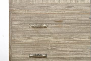 和製ビンテージ　国産　職人手造り品　鹿モチーフの細やかな装飾金具が上品な総桐箪笥(並厚、桐たんす、和タンス、着物箪笥、衣装箪笥、収納たんす、引き出し、ヴィンテージ)(R-074027)