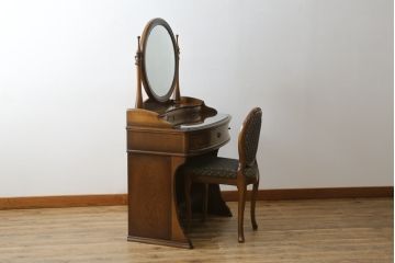中古　松永工房　アンジュ　クラシカルな雰囲気漂うドレッサーとチェアのセット(化粧台、鏡台、ミラー、イス、椅子)(R-074028)