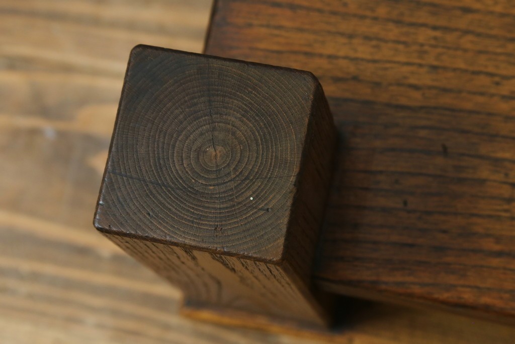 和製アンティーク　総欅(ケヤキ)材　シンプルなデザインで取り入れやすい置き床　(R-074032)