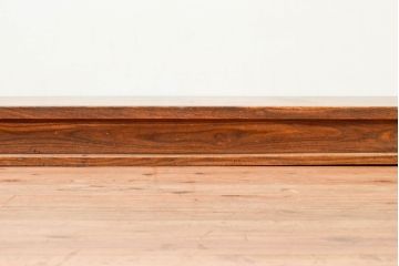和製アンティーク　総欅(ケヤキ)材　シンプルなデザインで取り入れやすい置き床(置床、ローボード、リビングボード、テレビ台、テレビボード、飾り台)(R-074032)