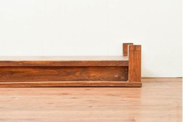和製アンティーク　総欅(ケヤキ)材　シンプルなデザインで取り入れやすい置き床(置床、ローボード、リビングボード、テレビ台、テレビボード、飾り台)(R-074032)