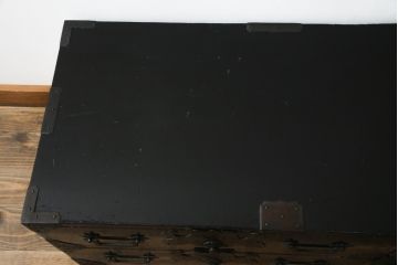 和製アンティーク　美品　上手物　人気の角手引き手の庄内箪笥ローボード(テレビ台、テレビボード、時代箪笥、整理タンス、収納たんす、ローチェスト、引き出し)(R-074035)