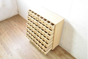 和製ビンテージ　国産　職人手造り　引き出し56杯!　小物整理に活躍してくれる上品な総桐薬箪笥(小物収納、総桐箪笥、総桐たんす、整理箪笥、チェスト、ヴィンテージ)(R-074036)