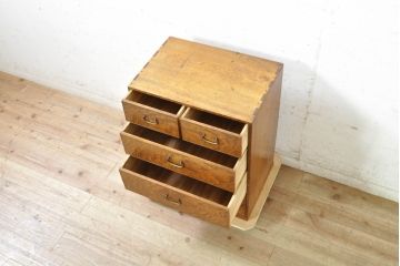 和製ビンテージ　高級品!!　指物工芸家具　前面タモ材　天板側面キハダ材　趣のある佇まいが魅力的な引き出し五杯の小引き出し(チェスト、和タンス、収納箪笥、整理箪笥、小物収納、卓上収納、ヴィンテージ)(R-074041)