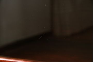 中古　美品　岩谷堂箪笥　菊幸　美しい木目と重厚感ある金具が目を惹く茶箪笥(違い棚、食器棚、飾り棚、茶棚、収納棚、戸棚、キャビネット)(R-074042)