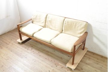 デンマークビンテージ　レア!!　komfort　チーク材　ナチュラルテイストのお部屋におすすめの3人掛けソファ(3P、三人掛け、3シーター、トリプルソファ、アームソファ、北欧、ヴィンテージ)(R-074046)