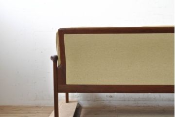 デンマークビンテージ　レア!!　komfort　チーク材　ナチュラルテイストのお部屋におすすめの3人掛けソファ(3P、三人掛け、3シーター、トリプルソファ、アームソファ、北欧、ヴィンテージ)(R-074046)