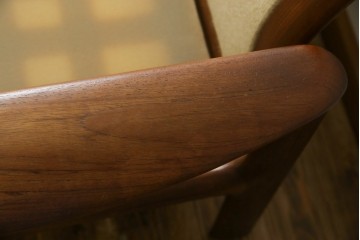 デンマークビンテージ　レア!!　komfort　チーク材　ナチュラルテイストのお部屋におすすめの3人掛けソファ　(R-074046)
