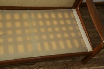 デンマークビンテージ　レア!!　komfort　チーク材　ナチュラルテイストのお部屋におすすめの3人掛けソファ　(R-074046)