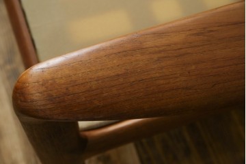 デンマークビンテージ　レア!!　komfort　チーク材　ナチュラルテイストのお部屋におすすめの3人掛けソファ　(R-074046)