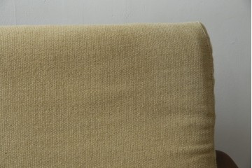 デンマークビンテージ　レア!!　komfort　チーク材　ナチュラルテイストのお部屋におすすめの3人掛けソファ　(R-074046)