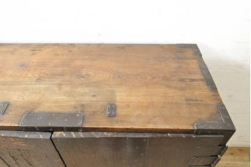 和製アンティーク　上手物!!　前面桐材　他欅(ケヤキ)材　趣のある佇まいが魅力的な観音開き扉の帳場箪笥(観音箪笥、時代箪笥、小物収納、収納箪笥、整理箪笥、引き出し)(R-074047)
