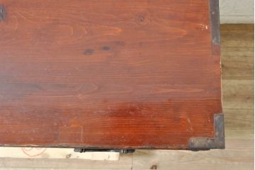 和製アンティーク　前面栗材　桜丸金具　使い込まれた風合いが味わい深い米沢箪笥ローボード(和たんす、時代箪笥、収納タンス、衣装箪笥、テレビ台、テレビボード、ローチェスト、引き出し)(R-074051)