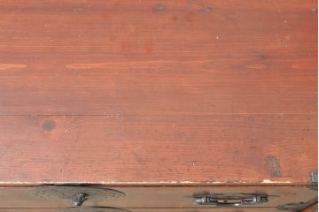 和製アンティーク　前面栗材　桜丸金具　使い込まれた風合いが味わい深い米沢箪笥ローボード(和たんす、時代箪笥、収納タンス、テレビ台、テレビボード、ローチェスト、引き出し)(R-074052)