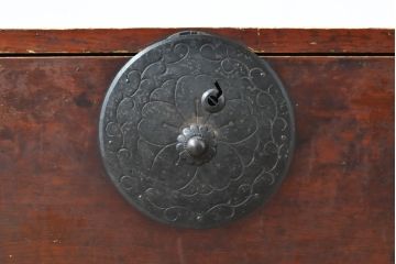 和製アンティーク　前面栗材　桜丸金具　使い込まれた風合いが味わい深い米沢箪笥ローボード(和たんす、時代箪笥、収納タンス、テレビ台、テレビボード、ローチェスト、引き出し)(R-074052)