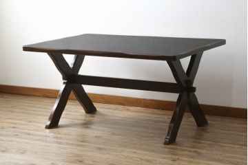 中古　希少な廃盤品　カリモク家具(karimoku)　ルスティック(RUSTIC)　柔らかな曲線が優しい雰囲気を醸し出すダイニングテーブル(食卓、4人掛け)(R-074055)