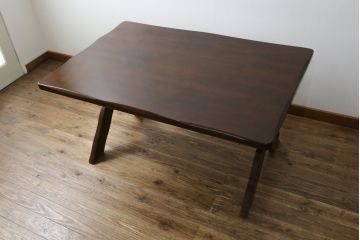 中古　希少な廃盤品　カリモク家具(karimoku)　ルスティック(RUSTIC)　柔らかな曲線が優しい雰囲気を醸し出すダイニングテーブル(食卓、4人掛け)(R-074055)