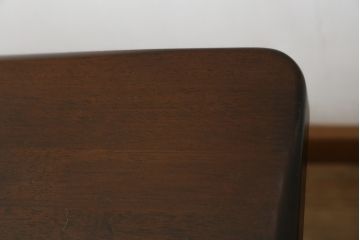 中古　希少な廃盤品　カリモク家具(karimoku)　ルスティック(RUSTIC)　柔らかな曲線が優しい雰囲気を醸し出すダイニングテーブル(食卓、4人掛け)(R-074055)
