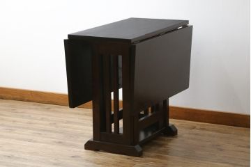 中古　北海道民芸家具　#430　落ち着いた色味が魅力的なバタフライテーブル(エクステンションテーブル、ダイニングテーブル、食卓、2人掛け、4人掛け)(R-074057)