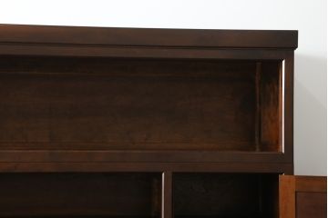中古　美品!!　松本民芸家具　和モダンな雰囲気を醸し出す舞良型食器棚(キャビネット、水屋箪笥、収納棚、戸棚)(定価約133万円)(R-074061)