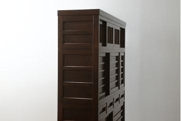 中古　美品!!　松本民芸家具　和モダンな雰囲気を醸し出す舞良型食器棚(キャビネット、水屋箪笥、収納棚、戸棚)(定価約133万円)(R-074061)