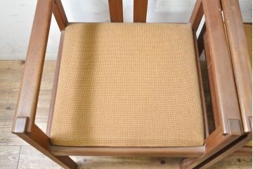 和製ビンテージ　チーク材　シンプルで洗練されたデザインが魅力的なダイニングチェア4脚セット(アームチェア、椅子、イス、ヴィンテージ)(R-074065)