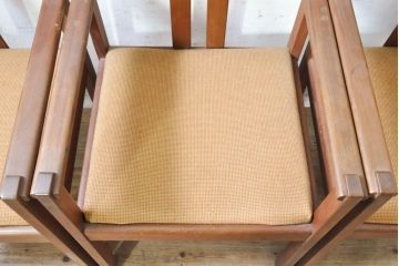 和製ビンテージ　チーク材　シンプルで洗練されたデザインが魅力的なダイニングチェア4脚セット(アームチェア、椅子、イス、ヴィンテージ)(R-074065)