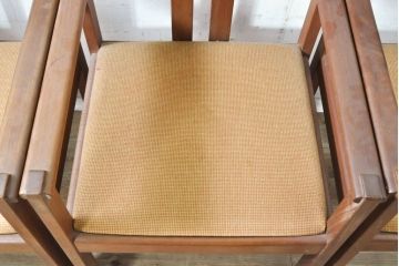 和製ビンテージ　チーク材　シンプルで洗練されたデザインが魅力的なダイニングチェア4脚セット(アームチェア、椅子、イス、ヴィンテージ)(R-074065)