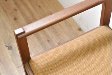 和製ビンテージ　チーク材　シンプルで洗練されたデザインが魅力的なダイニングチェア4脚セット(アームチェア、椅子、イス、ヴィンテージ)(R-074065)