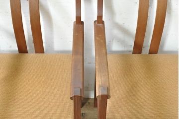 和製ビンテージ　チーク材　シンプルで洗練されたデザインが魅力的なダイニングチェア2脚セット(アームチェア、椅子、イス、ヴィンテージ)(R-074067)