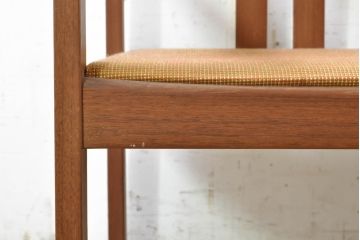 和製ビンテージ　チーク材　シンプルで洗練されたデザインが魅力的なダイニングチェア2脚セット(アームチェア、椅子、イス、ヴィンテージ)(R-074067)