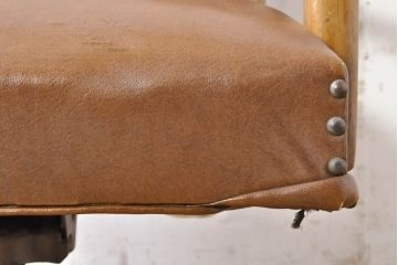 和製ビンテージ　落ち着いた雰囲気が素敵なデスクチェア(回転チェア、回転椅子、イス、ドクターチェア、オフィスチェア、アームチェア、ヴィンテージ)(R-074068)