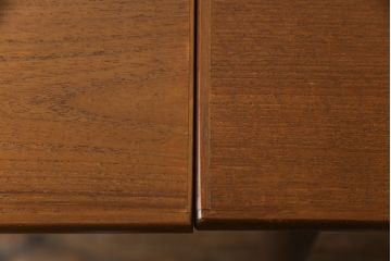 和製ビンテージ　チーク材　シンプルなデザインで取り入れやすいエクステンションテーブル(ダイニングテーブル、4人掛け、6人掛け、ヴィンテージ)(R-074069)