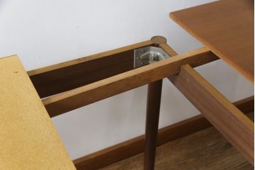 和製ビンテージ　チーク材　シンプルなデザインで取り入れやすいエクステンションテーブル(ダイニングテーブル、4人掛け、6人掛け、ヴィンテージ)(R-074069)