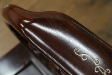 和製ヴィンテージ　螺鈿(ラデン)細工　象嵌入り　凝ったデザインが目を惹くアームチェア2脚セット　(R-074072)