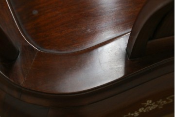 和製ヴィンテージ　螺鈿(ラデン)細工　象嵌入り　凝ったデザインが目を惹くアームチェア　(R-074073)