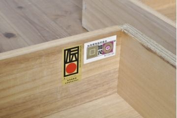 中古　牡丹　細やかで気品のある金具が目を引く加茂総桐箪笥(総桐たんす、衣装箪笥、和タンス、収納箪笥、桐箪笥、引き出し)(R-074081)
