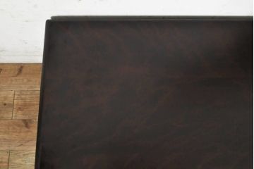 中古　国産　民芸家具　深い色合いがシックな雰囲気を醸し出す炬燵座卓(コタツ、こたつ、ローテーブル、センターテーブル、リビングテーブル)(R-074083)