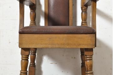 和製ビンテージ　しっかりした作りと凝ったデザインが魅力のチャイルドチェア(キッズチェア、アームチェア、ダイニングチェア、こども椅子、子どもイス、ヴィンテージ)(R-074085)