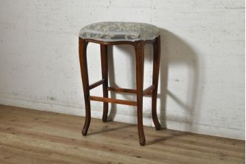中古　美品　イギリス製　ビーチ材　品のある佇まいが魅力的な猫脚ハイスツール(ハイチェア、カウンターチェア、カウンタースツール、椅子、イス、英国)(R-074086)