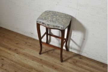 中古　美品　イギリス製　ビーチ材　品のある佇まいが魅力的な猫脚ハイスツール(ハイチェア、カウンターチェア、カウンタースツール、椅子、イス、英国)(R-074087)