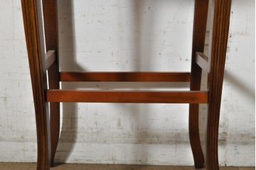 中古　美品　イギリス製　ビーチ材　品のある佇まいが魅力的な猫脚ハイスツール(ハイチェア、カウンターチェア、カウンタースツール、椅子、イス、英国)(R-074087)
